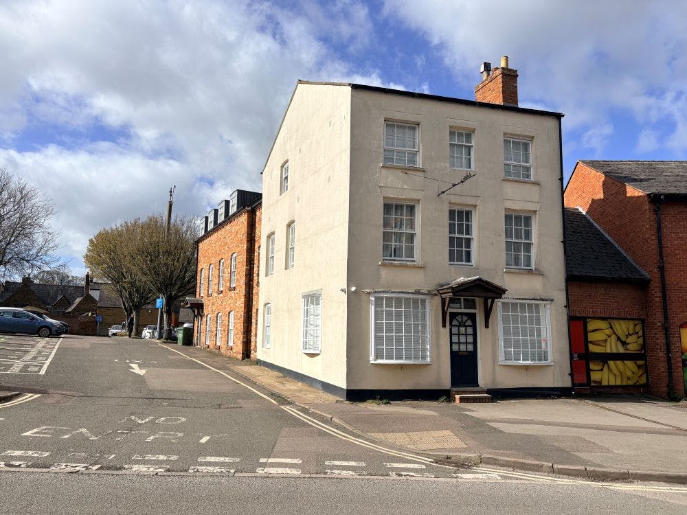 Globe House, Banbury, Office / Retail To Let - IMG_9734.jpg