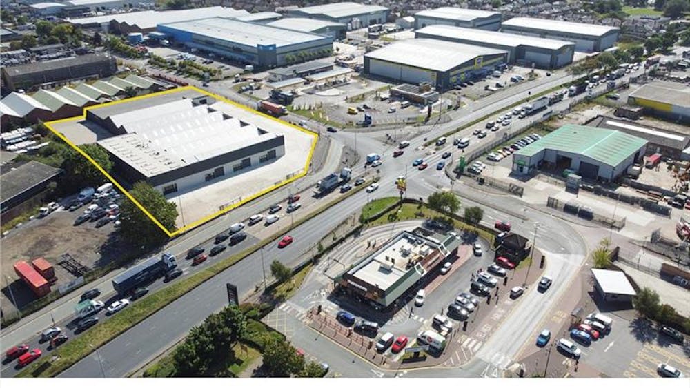 Biz Parks, Dunnings Bridge Road - Image 2