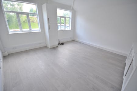 184 Chaddock Lane, Manchester, Office To Let - Office