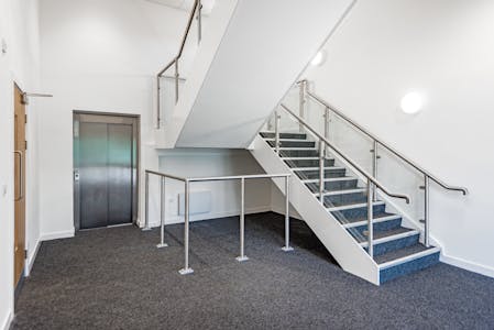 UNIT 3B CAPITAL PARK, BANKHEAD AVENUE, EDINBURGH, Industrial/Logistics / Trade / Warehouse To Let - DSC_7204.jpg
