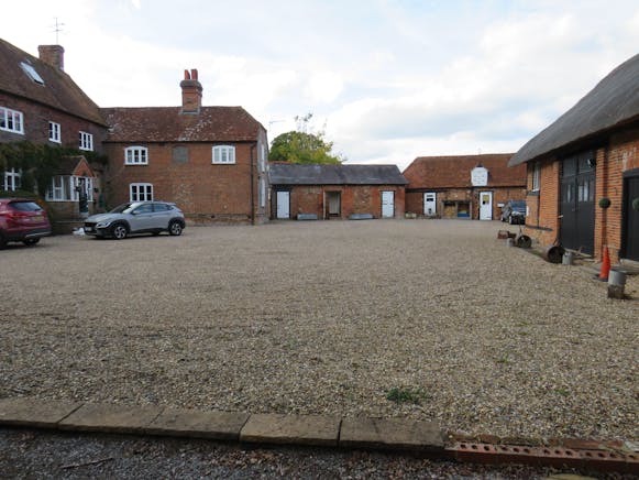 Taplins Farm, Hartley Wintney, Offices / Warehouse & Industrial To Let - IMG_1900.JPG