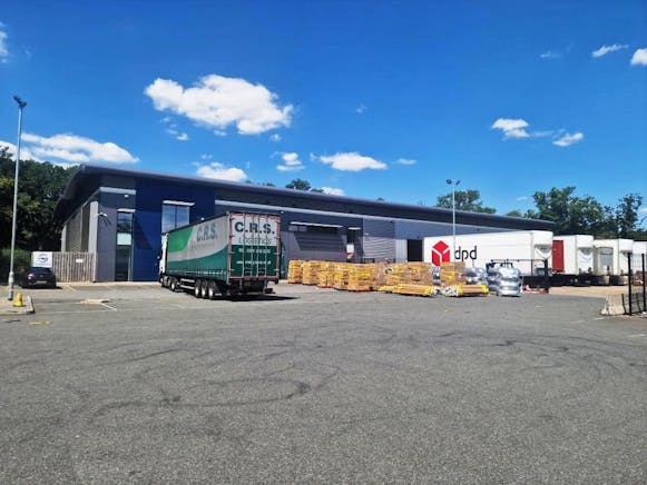 Unit 3 Tyson Park, Crockford Lane, Basingstoke, Industrial / Industrial To Let - 20250711_143318.jpg