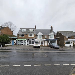 Shop 1-4 Beechview Parade, Walshes Road, Crowborough, Office / Retail / Serviced Office To Let - 20260109_125234_resized_1.jpg