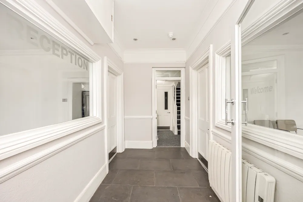 Coach House, 26 Marlborough Place - Marlborough Place 26-018.JPG