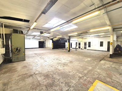 Unit L3 & L4, Stockport, Industrial/Logistics To Let - 20250904_135331.jpg
