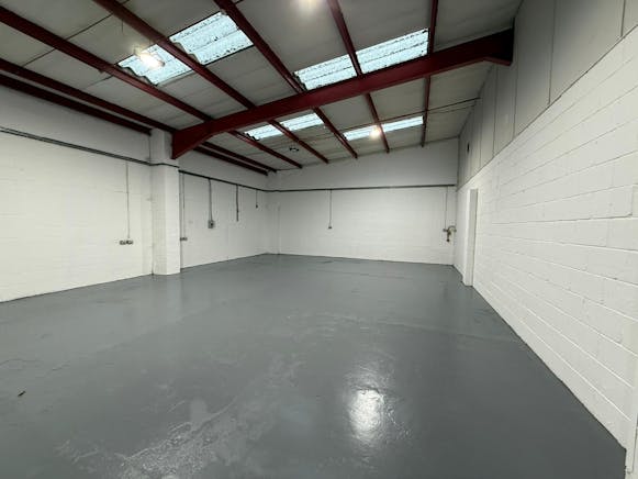 11 Totman Crescent, Rayleigh, Industrial / Office To Let - WhatsApp Image 2026-01-06 at 13.51.08 (1).jpeg