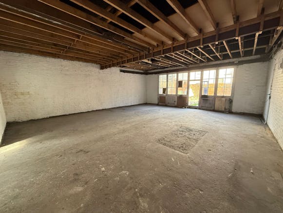 Unit, Back Lane, Rochford, Industrial To Let - IMG20250929WA0019.jpg