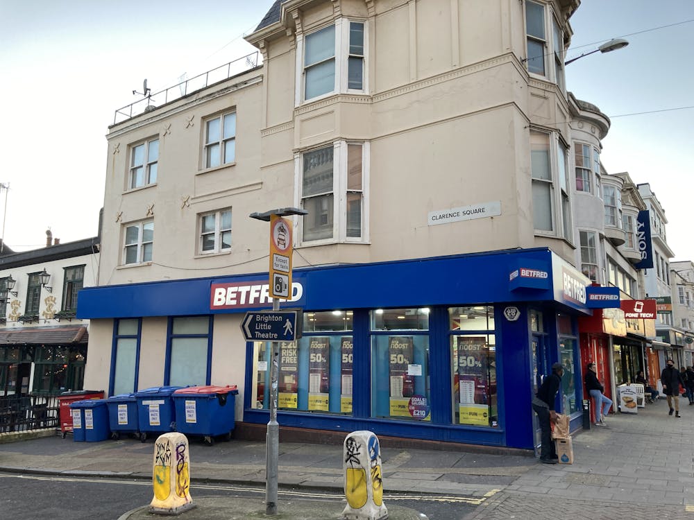 56 Western Road, Brighton, Retail To Let - f9b3f7e61fac655f6e07176e23278d9f80cdeec4.jpg