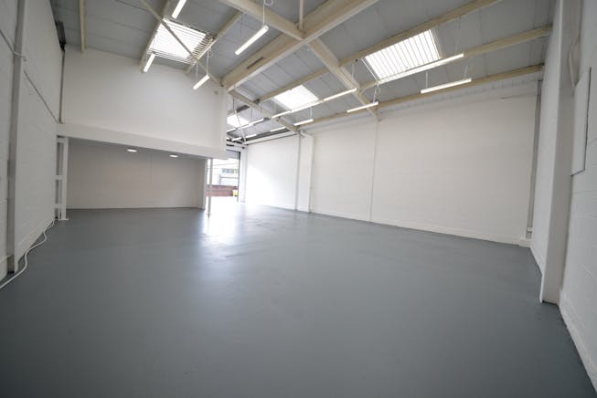 Units 1 and 8 Rutland Studios, London, Industrial To Let - 110724.jpg