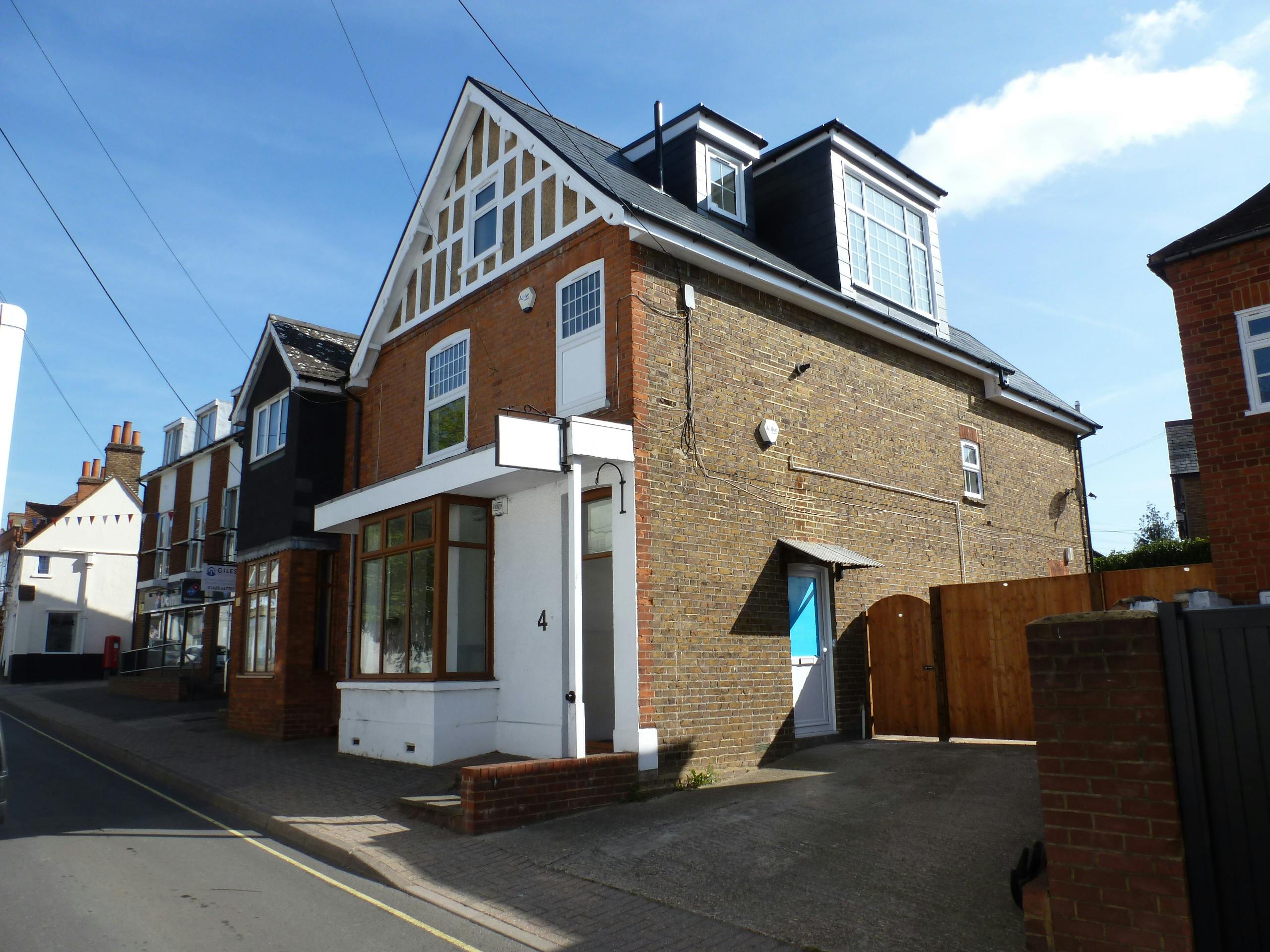 4 & 4a High Street, Burnham, Offices / Other To Let / For Sale - P1070021.JPG