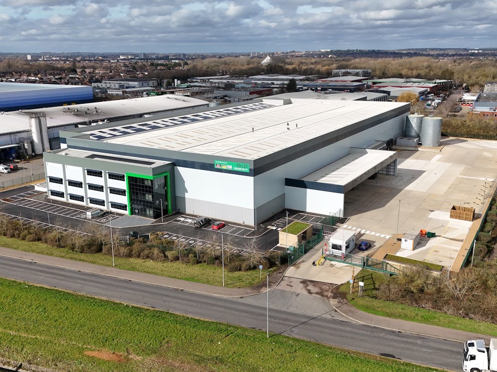 Bedford_Capacity136_HighRes-23