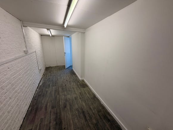 Left Side 97 High Road, Benfleet, Office / Retail To Let - 7b986402-e17c-40a8-a258-f0f929283b58.JPG
