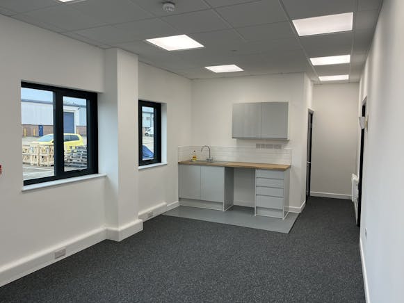 Unit A5 Larkfield Trading Estate, Aylesford, Industrial To Let - Aylesford  A5 Larkfield Trading Estate office kitchenette.JPEG