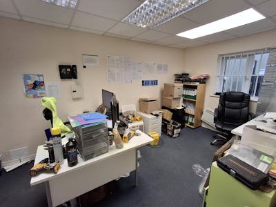 Unit 12 Crow Arch Lane Industrial Estate, Ringwood, Industrial / Warehouse To Let - 20251105_115032.jpg