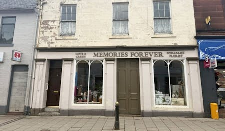 29 High Street, Sanquhar, Retail To Let / For Sale - Image 1