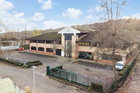 First Floor, Hampden Court, High Wycombe, Office To Let - 101879_Hampden-Court-Kingsmead-Business (8).jpg