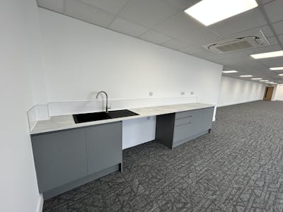 First Floor, Highlands House, Solihull, Office To Let - IMG_3632.JPG