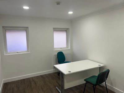 Portway Business Hub, Porthcawl, Serviced Office To Let - Desk1.jpg