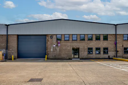 Unit 6 Lakeside Industrial Estate, Colnbrook, Industrial/Logistics / Industrial / Warehouse To Let - Front aspect