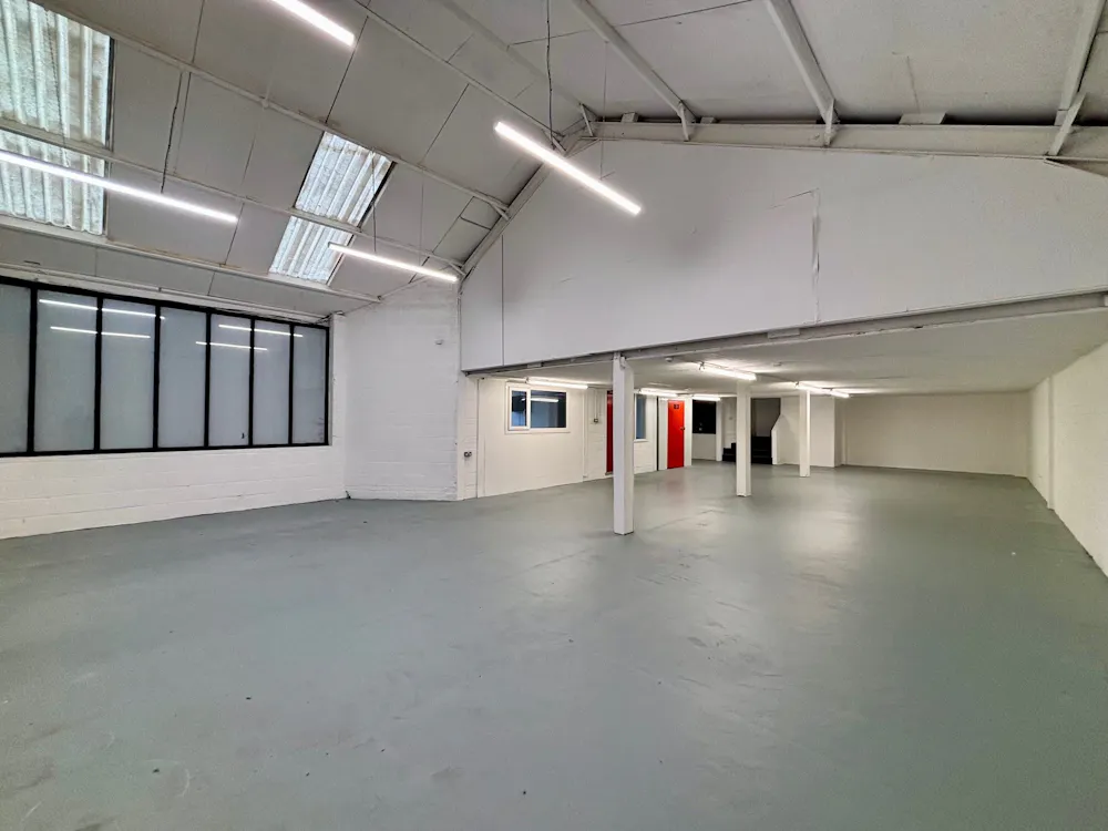 Prominent industrial /trade unit - Unit 2 07.jpg