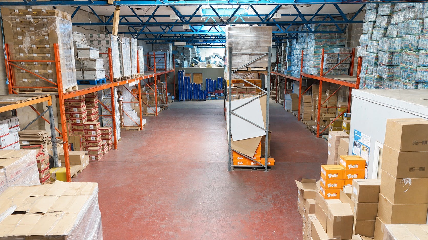 Unit 6 New Horizon Business Centre, Harlow, Industrial To Let - .internal 2.jpeg