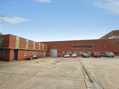 Airborne Industrial Estate, Leigh-on-Sea, Industrial To Let - a61fd4c9-WhatsApp 20Image 202026-03-23 20at 2009.52.46.jpeg