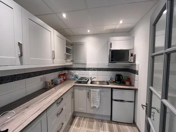 Unit 2 Lodge Yard, Aylesbury, Industrial To Let - 14.jpeg