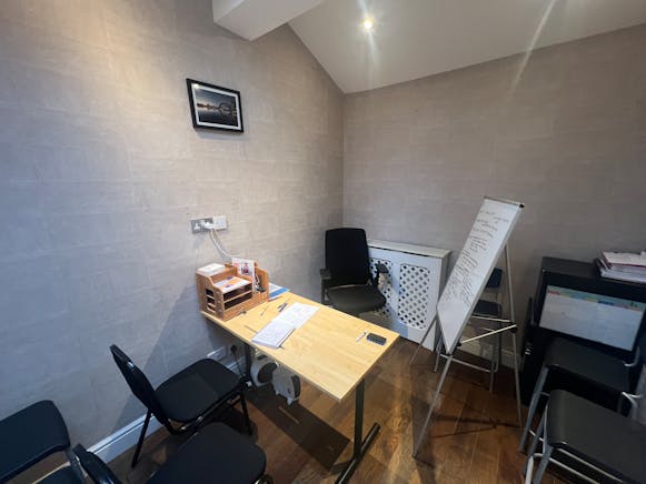 Suite 5 Raleigh House, Admirals Way, London, Offices To Let - IMG_1980.jpeg