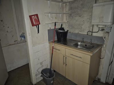 13 Stand Lane, Manchester, Office / Retail / High Street Retail To Let - Staff Kitchen Area