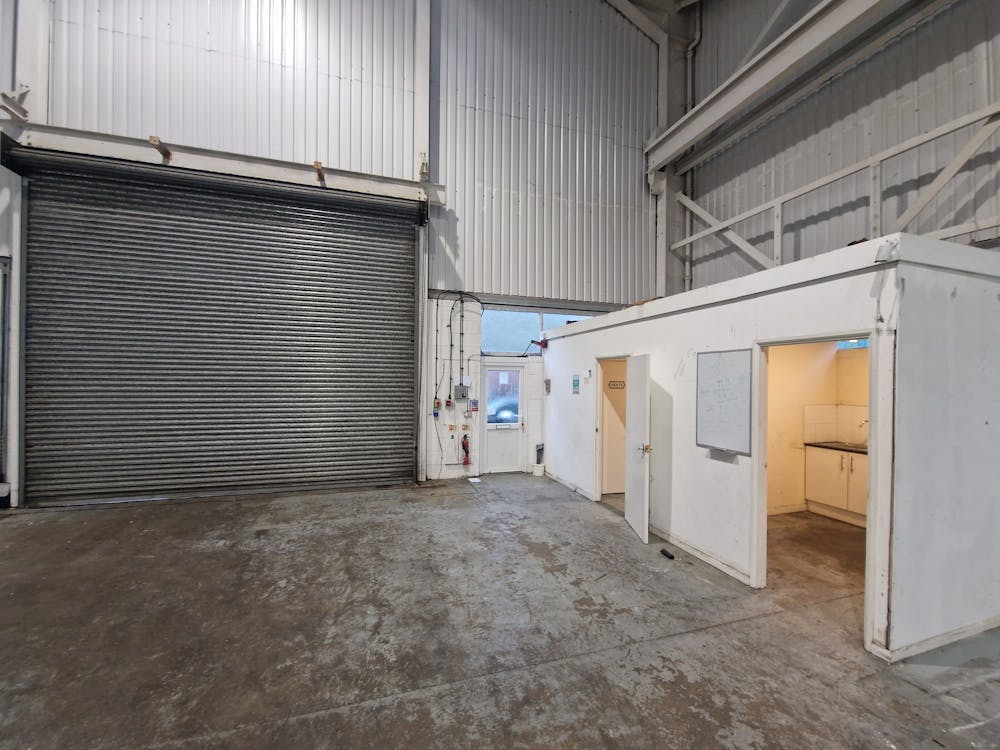 5 Blackbrook Business Park - 20250212_162958.jpg