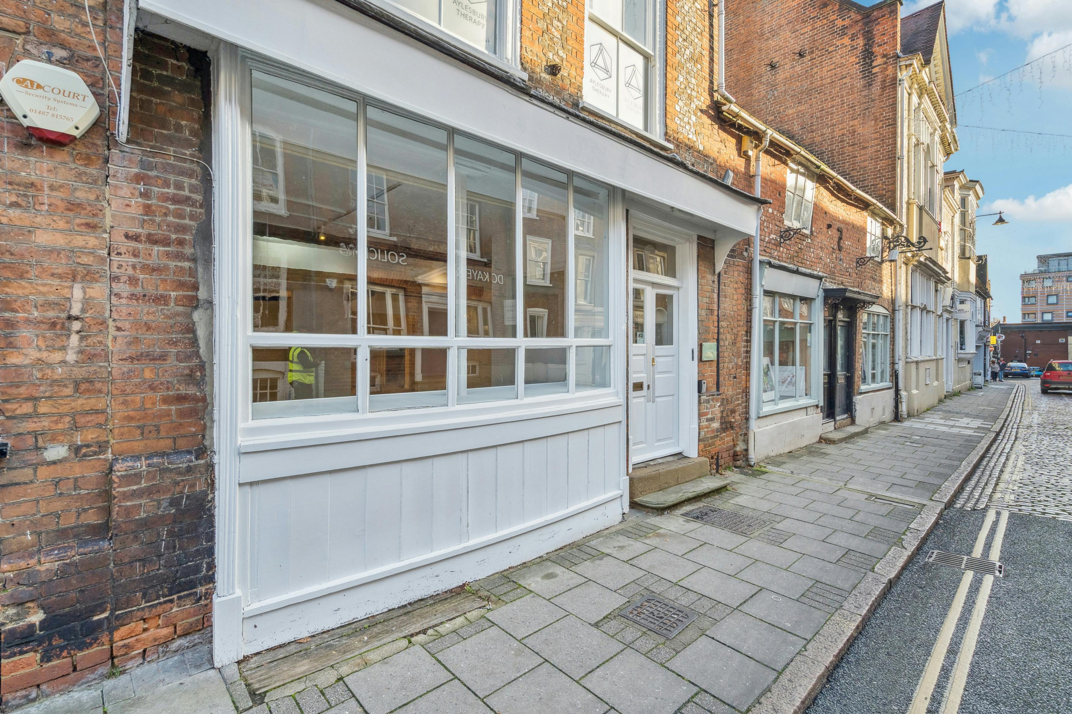 15 Temple Street, Aylesbury, Offices To Let - DSC00324-f7d5375a363c13c38221a9747c5ada0a.jpg