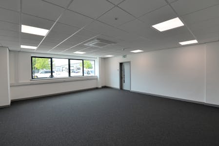 Units 4-6 Premier Park, Trafford Park - Acheson Way, Manchester, Industrial/Logistics To Let - DSC_2630.JPG