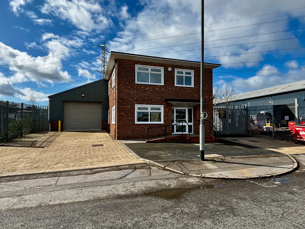 Unit 2 Eastern Avenue, Dunstable, LU5 4JY