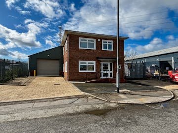 Unit 2 Eastern Avenue, Dunstable, LU5 4JY