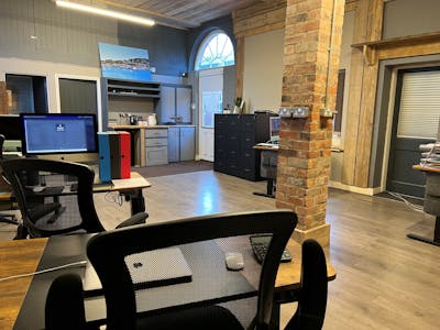 The Studio at The Stables, Catton Park, Swadlincote, Office To Let - thumbnail_office2.jpg