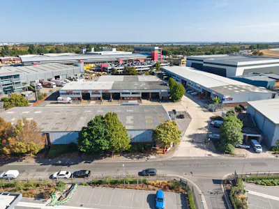 Unit 1, Trident Industrial Estate, Colnbrook, Industrial/Logistics / Industrial / Warehouse To Let - IW-250826-DL-208.jpg