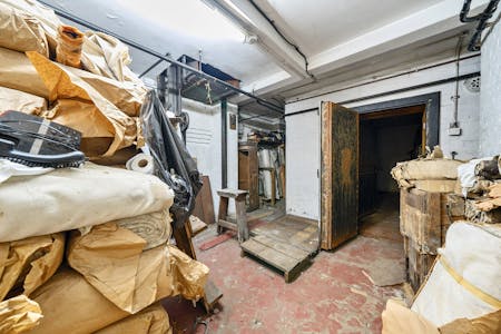 1st - 3rd floors, 151 Whitechapel Road, London, Office / Retail To Let - 133380156891eccc79f1a.jpg
