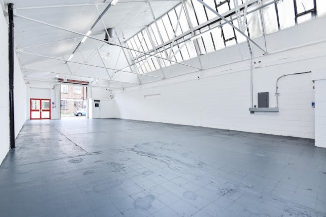 Units 1 and 8 Rutland Studios, London, Industrial To Let - 1.jpg