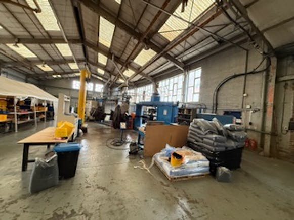 Large Warehouse, Royds Mill, Sheffield, Industrial To Let - IMG_1567.jpeg