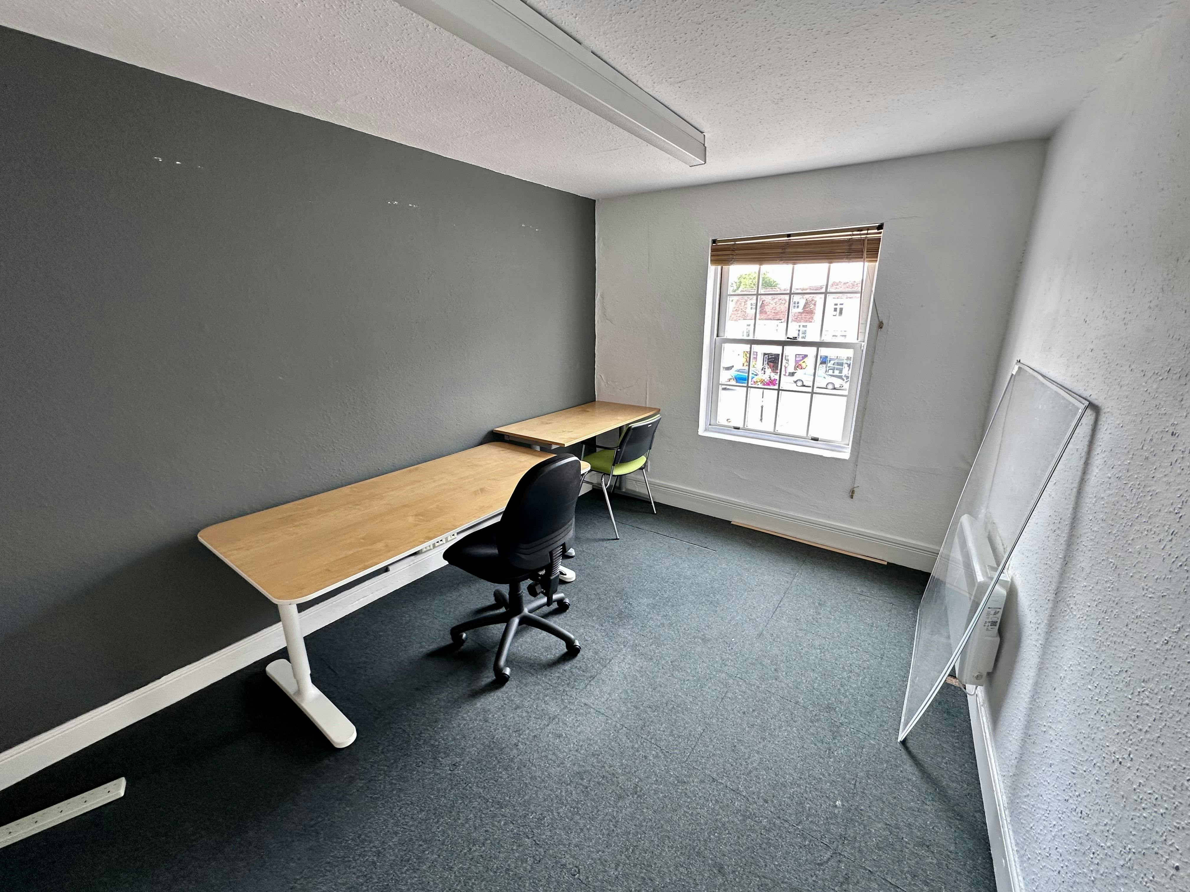 109 High Street, Thame, Office / Other To Let - IMG_8161.jpeg