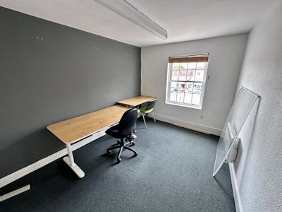 109 High Street, Thame, Office / Other To Let - IMG_8161.jpeg