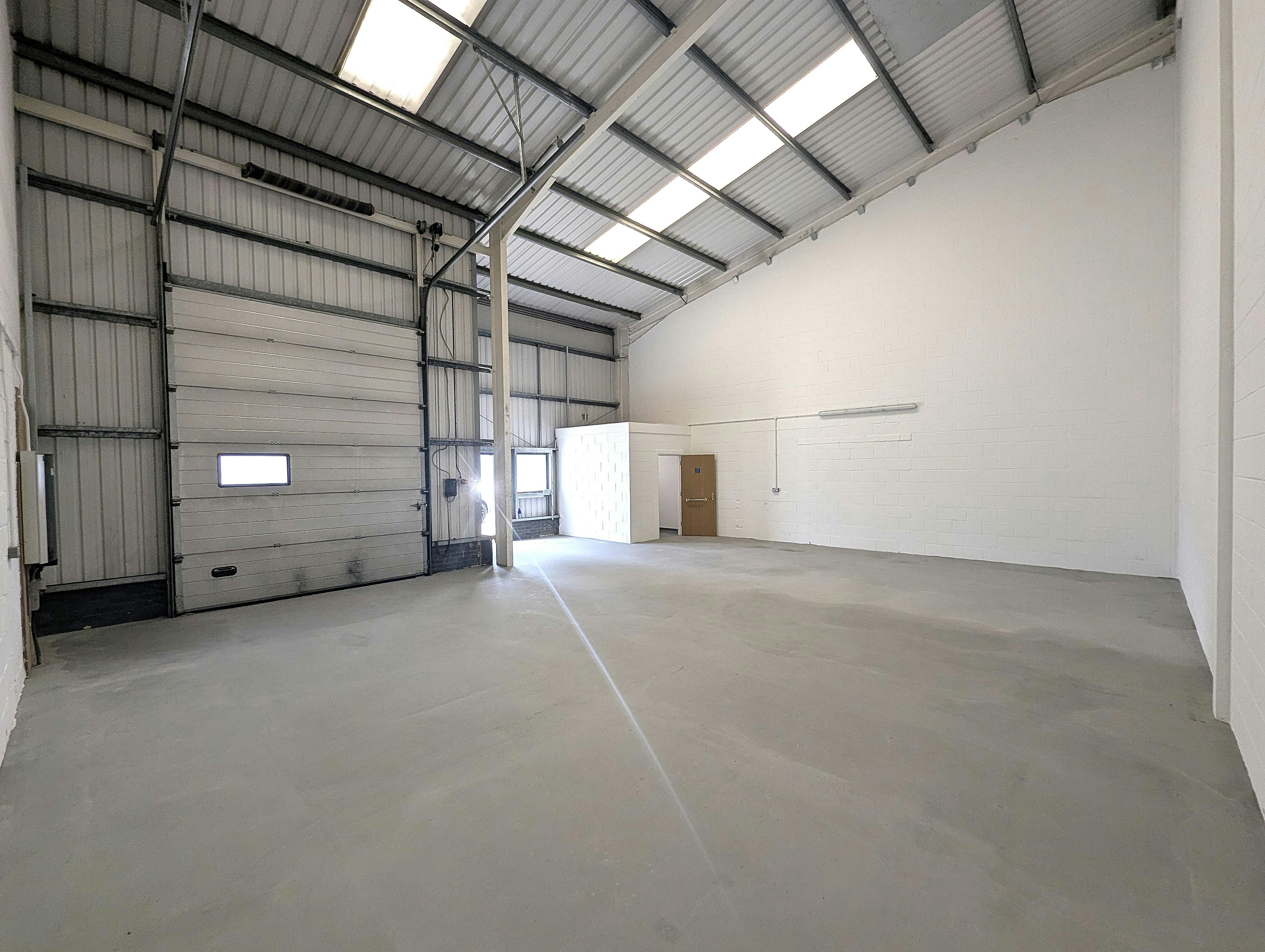 Unit N OYO Estate, Littlehampton For Sale - PXL_20260521_092931998.jpg