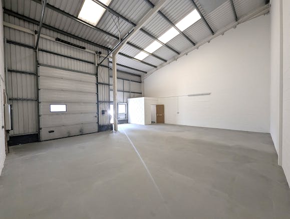 Unit N OYO Estate, Littlehampton For Sale - PXL_20260521_092931998.jpg