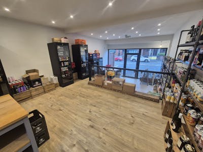 64 Stockport Road, Cheadle, Retail To Let - 20251107_124043.jpg