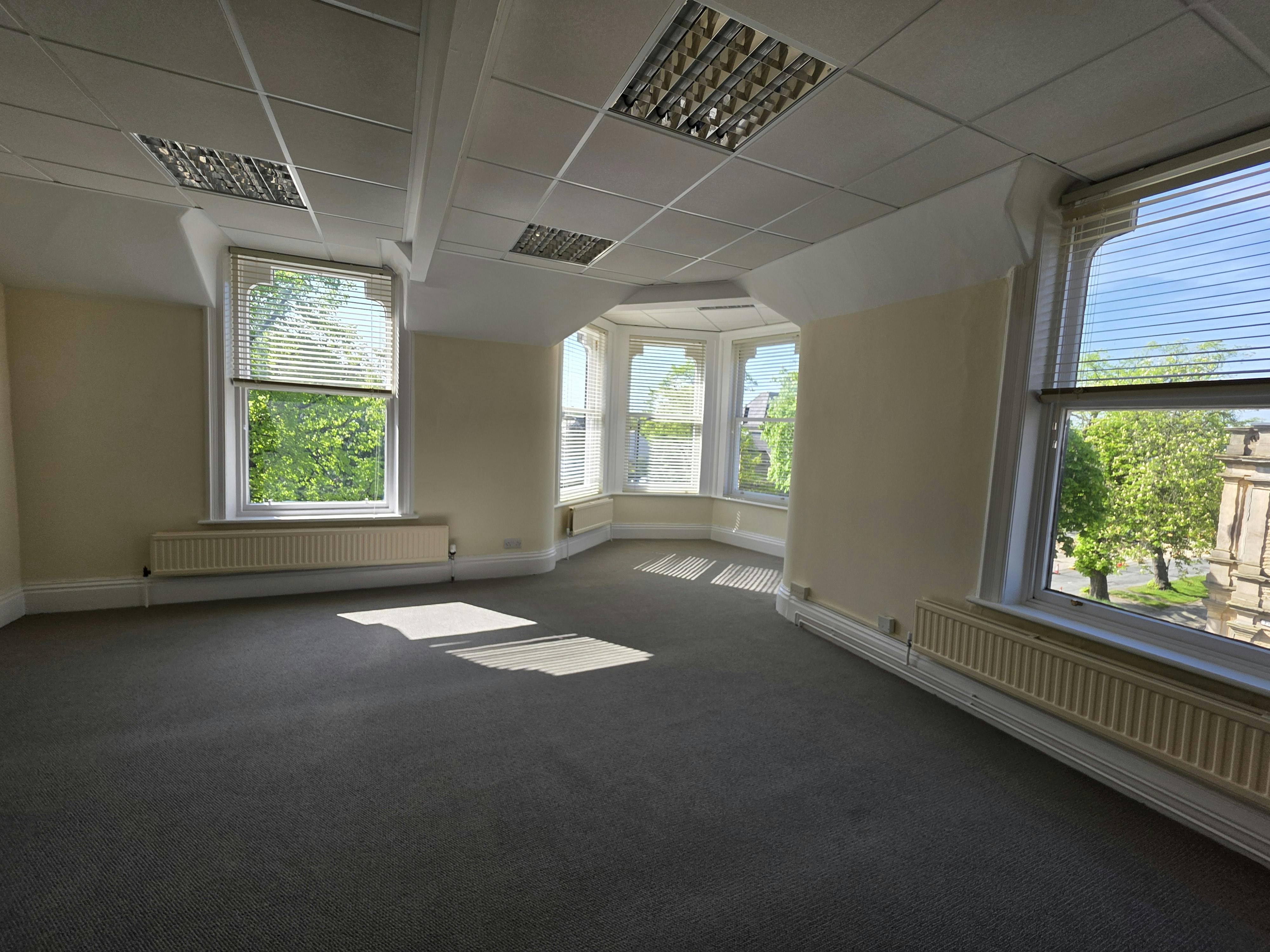 7 Victoria Avenue, Harrogate, Offices To Let - 1000043296.jpg