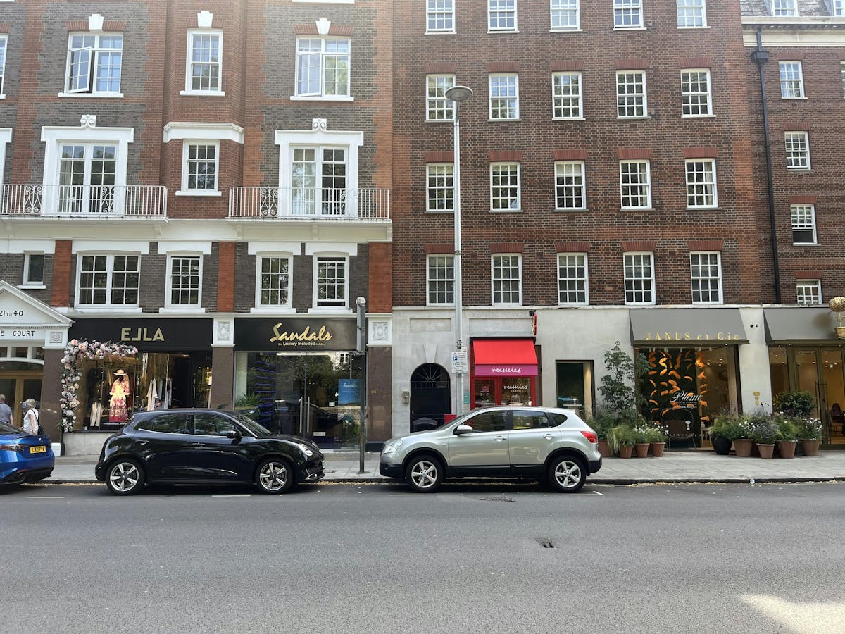 135 Fulham Road, London