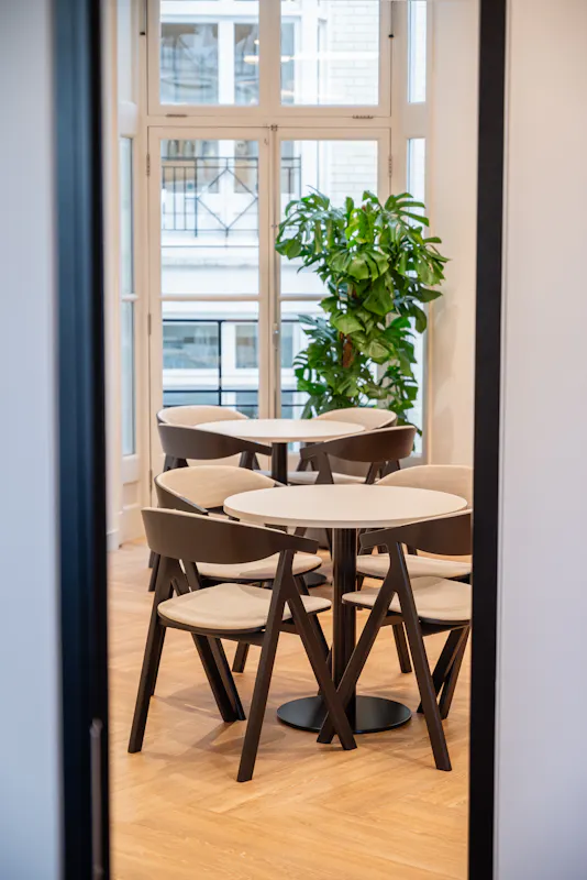 CD5_5938_HR.jpg 175 Piccadilly, London, Office / Serviced Office To Let - CD5_5938_HR.jpg