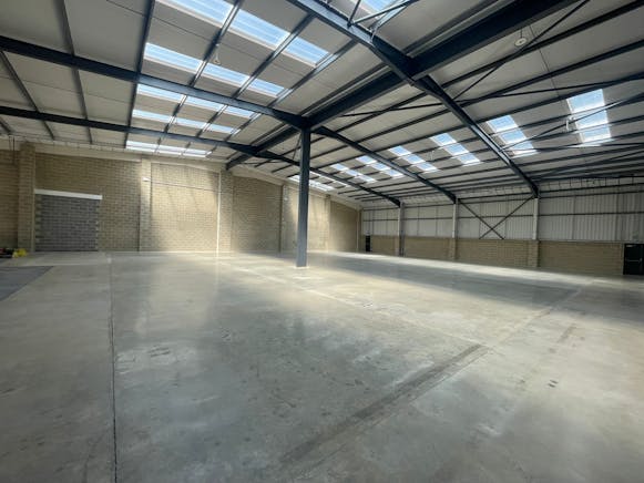 Riverview, 140-146 Cardiff Road, Reading, Warehouse & Industrial To Let - unit 2 1.jpg