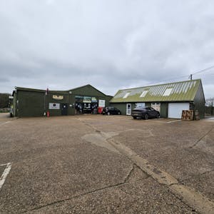 2 (Showroom), Holmes Hill Estate, Lewes, Office / Retail To Let - 20260219_112333_resized.jpg