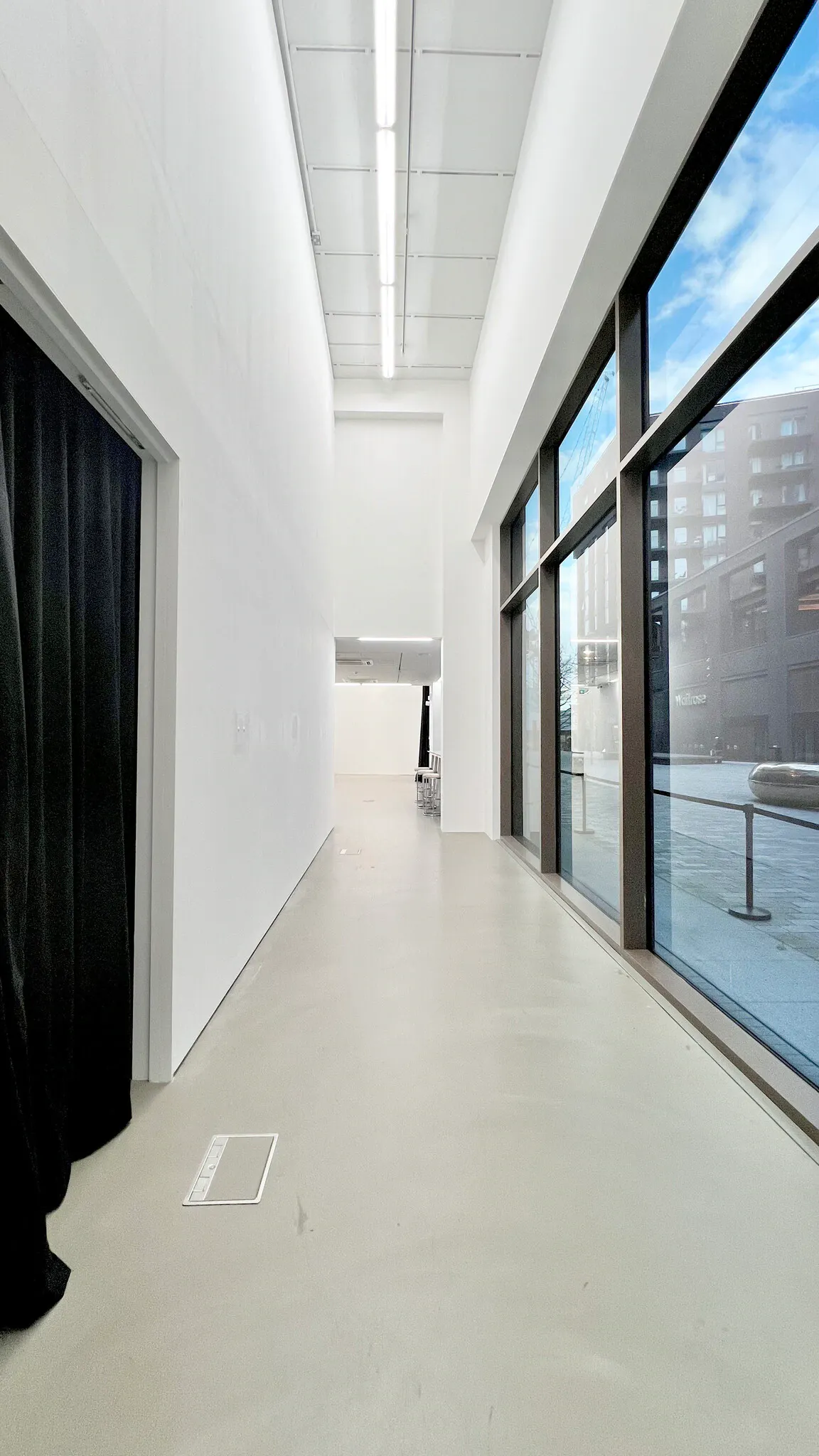 10-12 New Union Square, London, Retail To Let - 1012NewUnionSqLondonBuildingPhoto5LargeHighDefinition 1.jpg